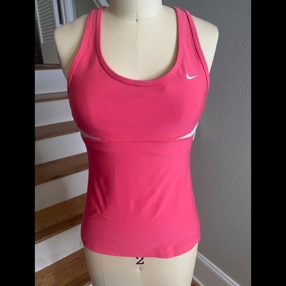 Nike Bra Shelf Racerback Tank Coral & Cream​​​​​​​​​ - Picture 3 of 9